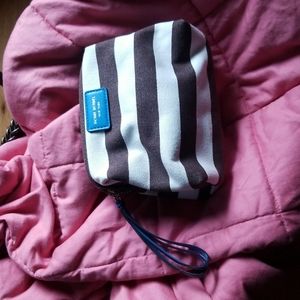 NWOT - Henri Bendel Makeup Pouch